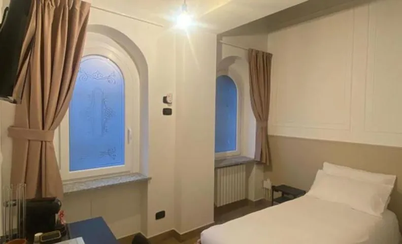CENTER'S ROOMS GARLASCO City Haven