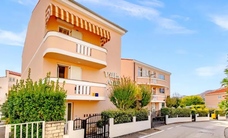 Villa Ana