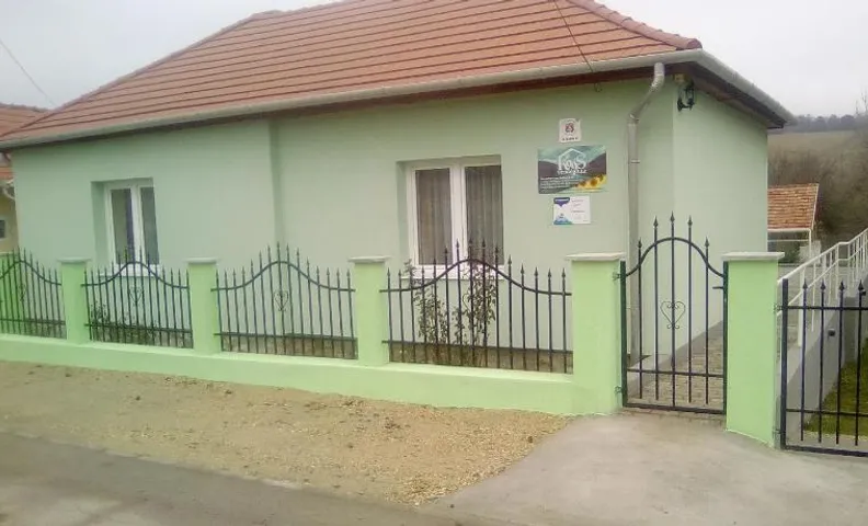 KOÓS VENDÉGHÁZ