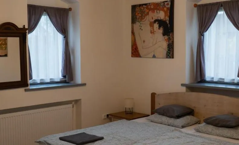 Pocsi Szoba Vendeghaz Mariapocs