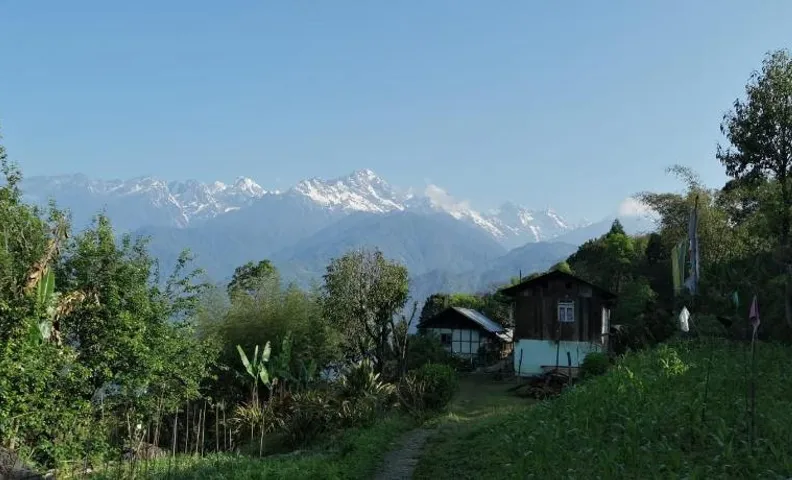 Vamoose Himalayan Viewpoint