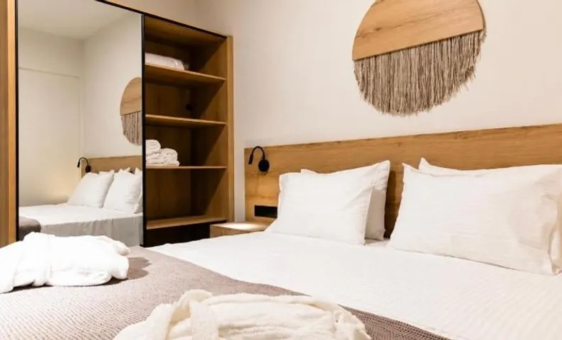 VASILAS Luxury Rooms & Suites
