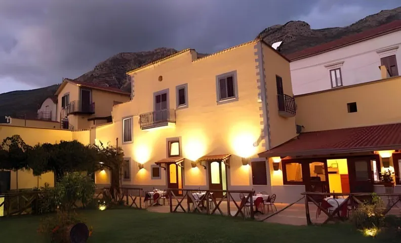 Reale Wine Resort