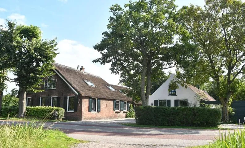 Farmhouse, Jacuzzi, Sauna, BBQ grill & Garden, Sleeps 24