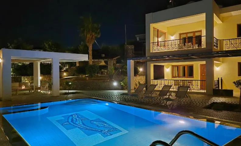 Liakoto Villa with private pool and jacuzzi