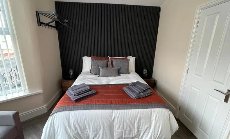 ANFIELD PLACE TO STAY