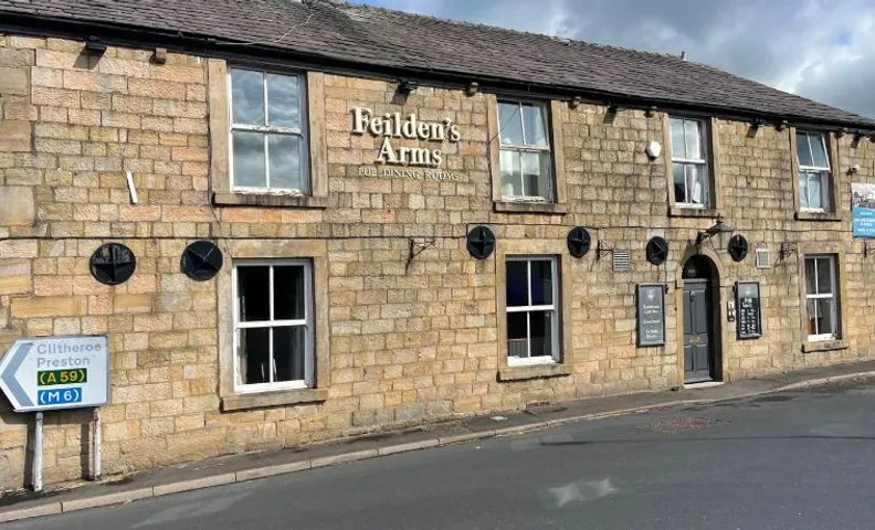 Feildens Arms Hotel