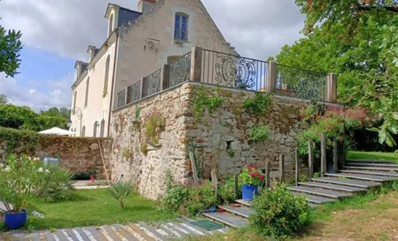 Deux grandes chambres d'hôtes communicantes au Manoir de l'Herbier