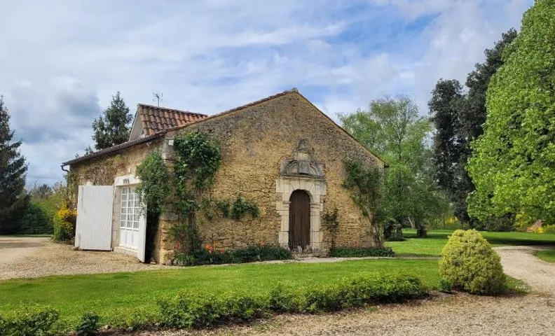 Le Royal Cagouille gîte Au Château d'Ecoyeux