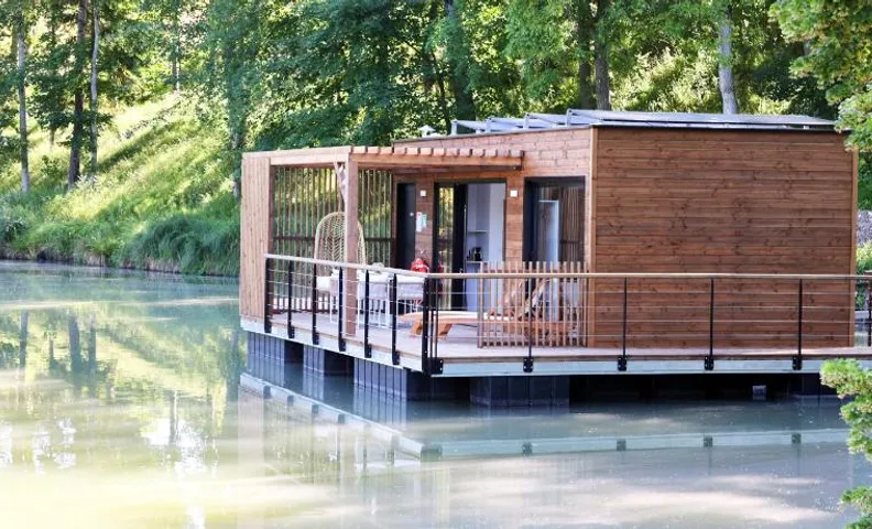 Domaine de Neuville - Ecolodges flottants en Champagne