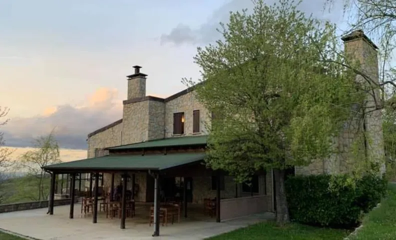 Terrae Eremis: Ristorante, Bar, B&B