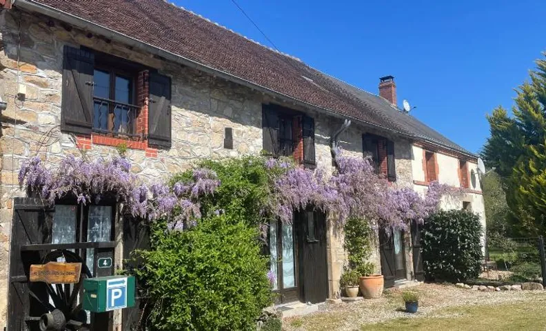 Les Gites de Montinazeau - 3 adjoining gites set in quiet and beautiful countryside