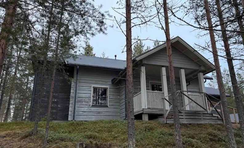 Pitkälampi Private Lake Lodge