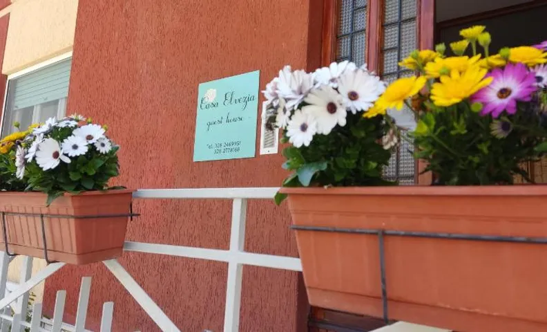 Casa Elvezia Guest House