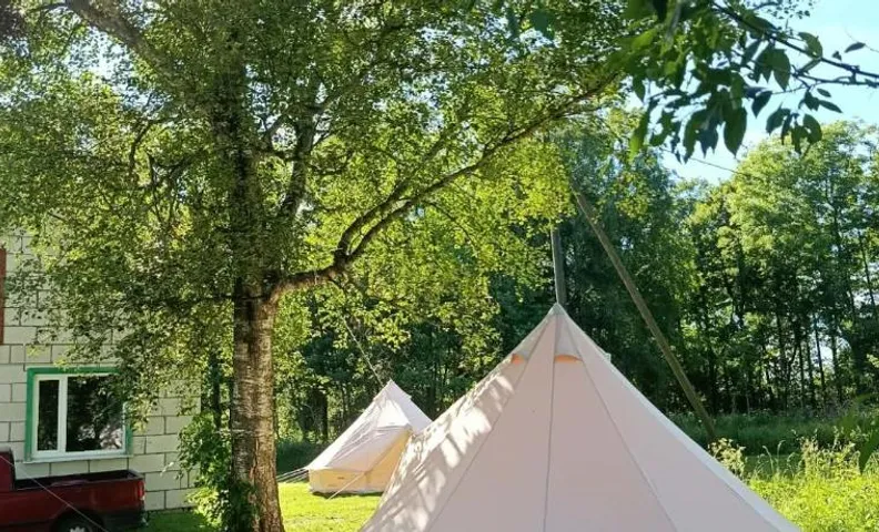 Aia mõisa puhkekeskus Kihnus