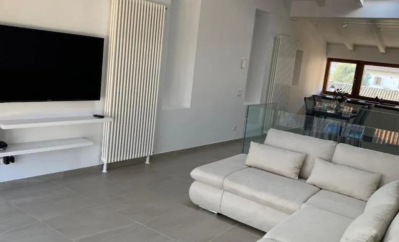 Casa di lusso con splendida vista lago