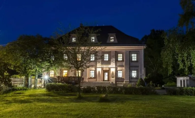 Hotel Zámeček Raspenava