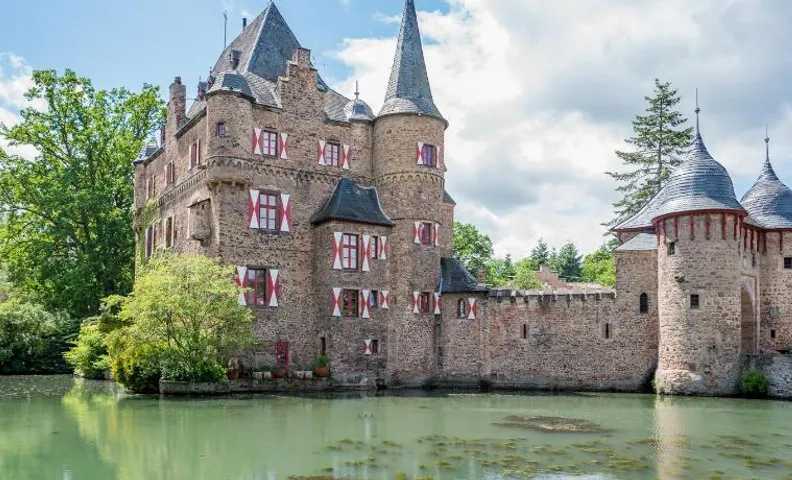 Burg Satzvey