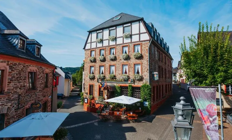 RATSKELLER Hotel & Restaurant