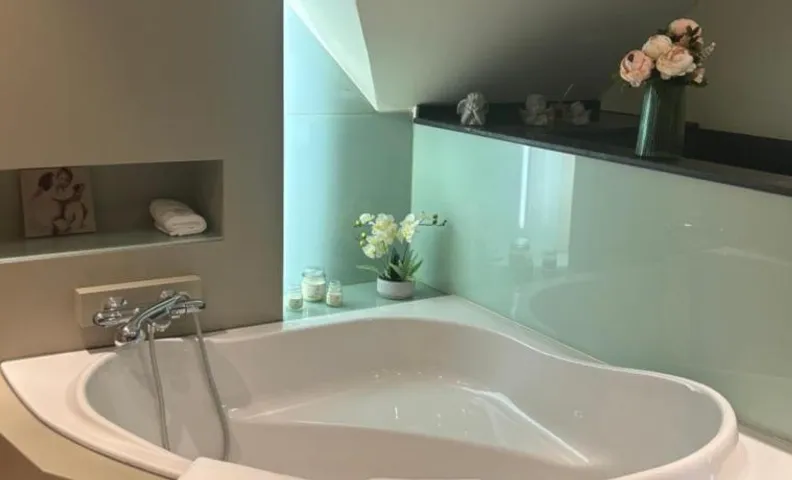Sophia Rooms 14