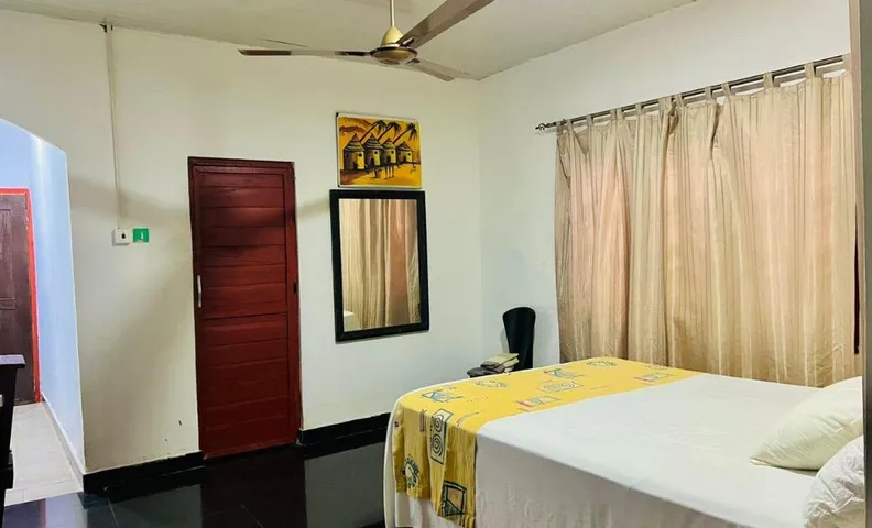 E-Town City Guest House