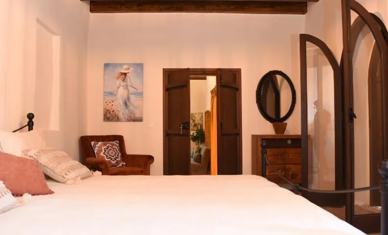 Old stone House Retreat