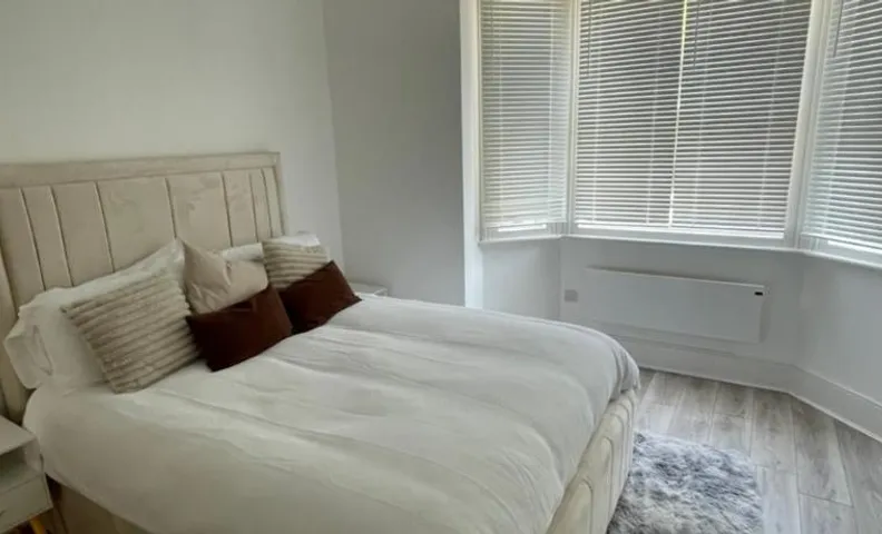 Elegant 4-Bed Victorian Home