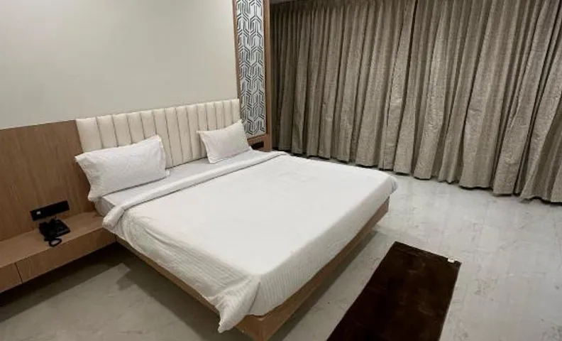 V9 HOTEL WANI