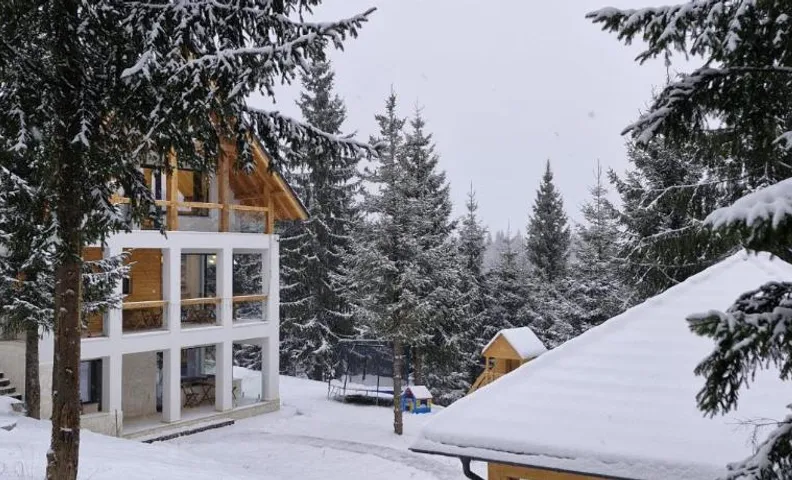 Luna Retreat