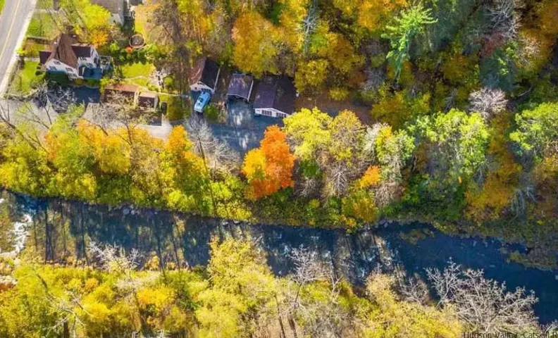 Creekside Cottage