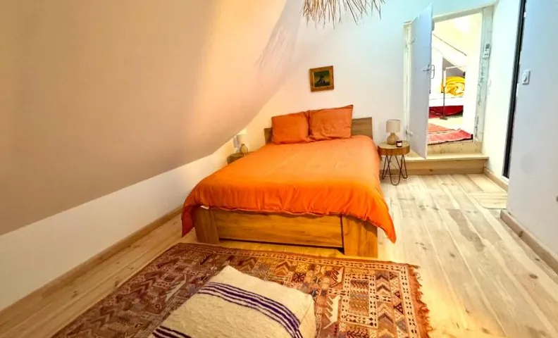 Chambres 4 personnes Sous les Combles Maison Saint Jean
