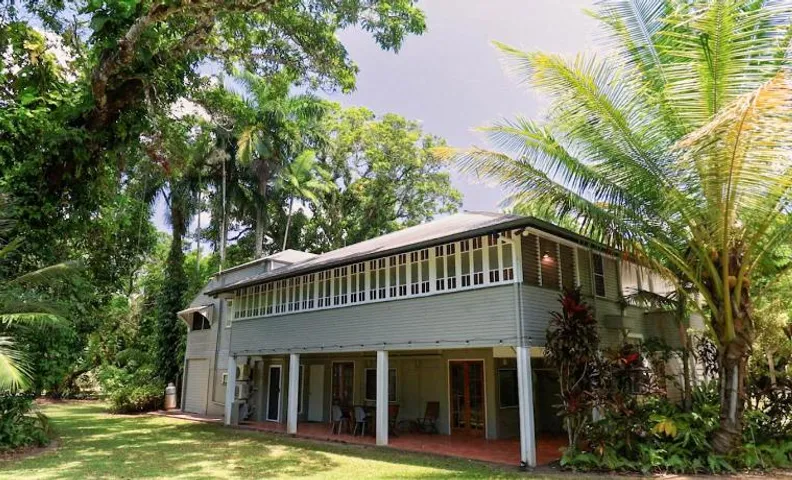 Zanzoo Estate, Rainforest-Pool&Tennis- sleep 16