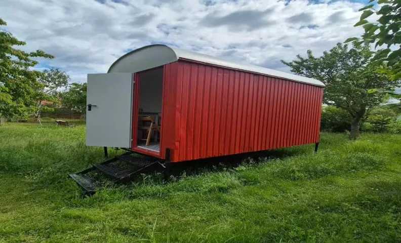 Gemütlicher Rustikaler Bauwagen