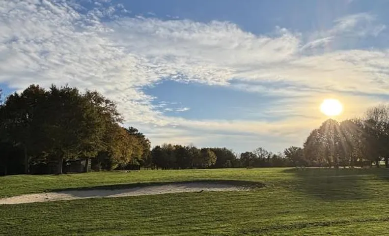 Les sarrays Golf et Lodges