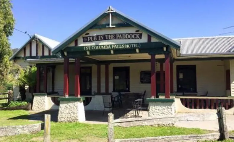 Pub in the Paddock