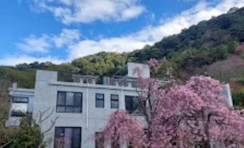 신앵화장원