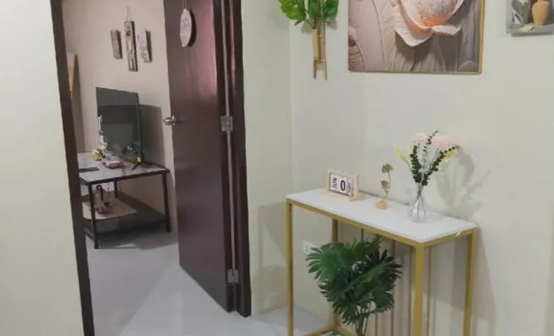 J.Elise Urban Suite