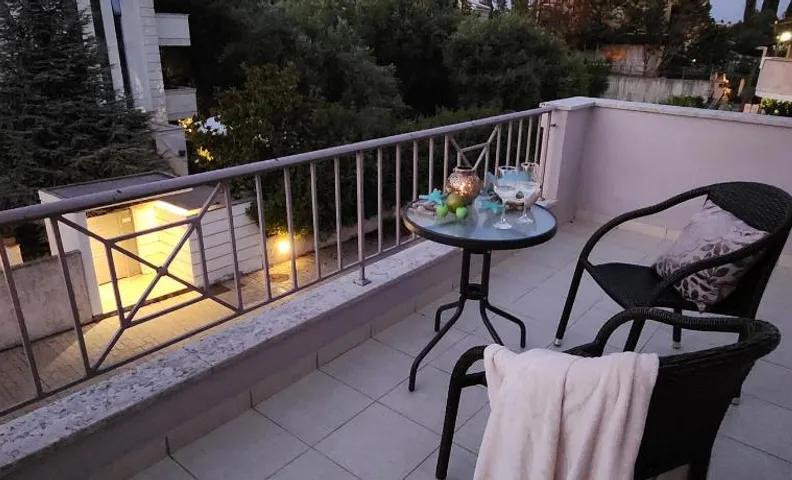 Potamos Townhouse & Shared Garden