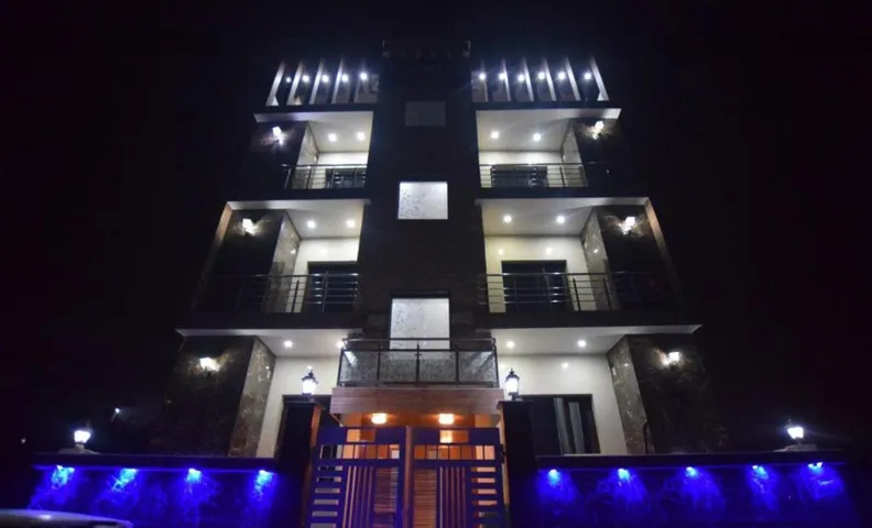 Sangvi Palace Hotel