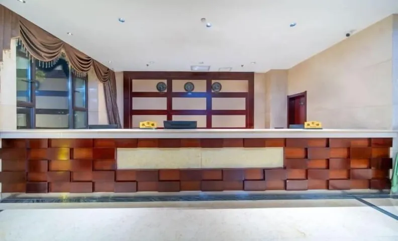 Yulong Hotel