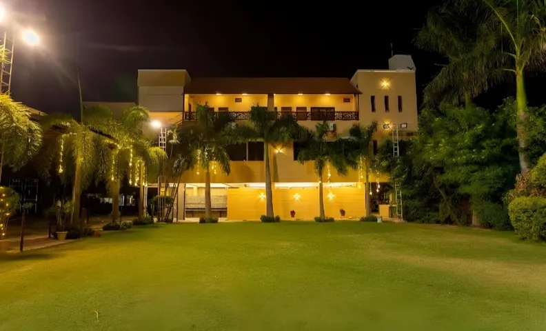 Hotel Bandhan