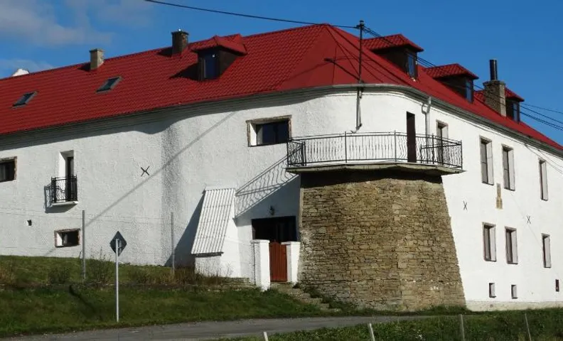 Ubytování na tvrzi