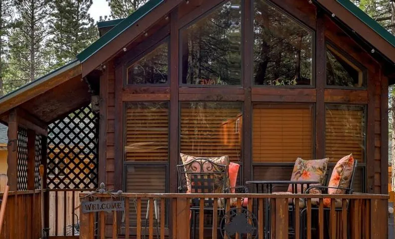 Near Ski, Beaches, Pet Friendly, Full kitchen
