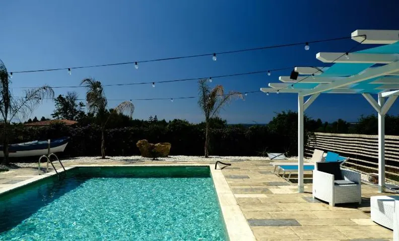 Villa Cerasella - Rustic Sicilian Retreat with Private Pool & Sunset View