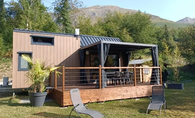Tiny house chalet montagnard