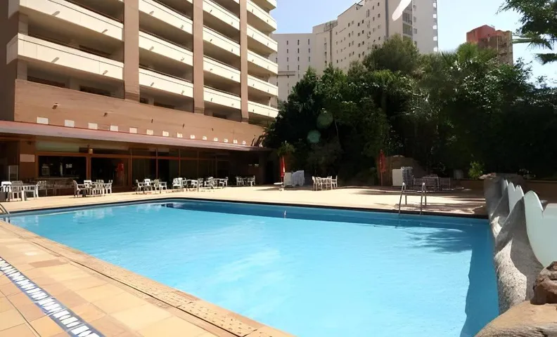 Apartamentos La Era Park
