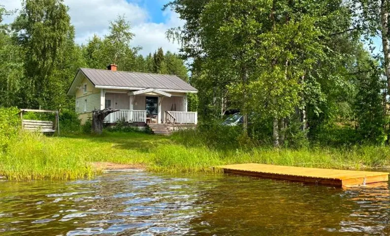 A cottage by the beautiful Karhunkierros and Ruka