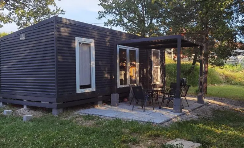 Forest house Maestral