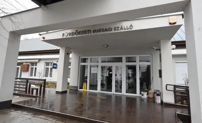Fürdőkerti Ifjúsági Szálló