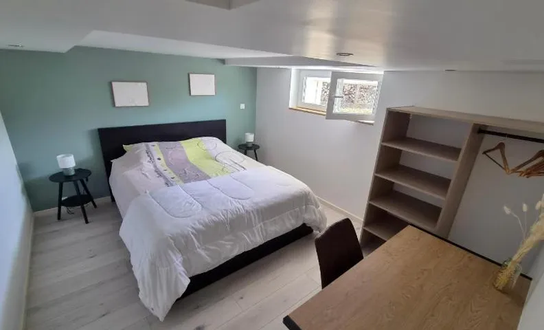 Chambre avec espace de vie climatisé & indépendant